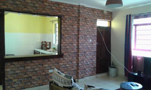 Hilda Blooms — Kisumu — photo 4