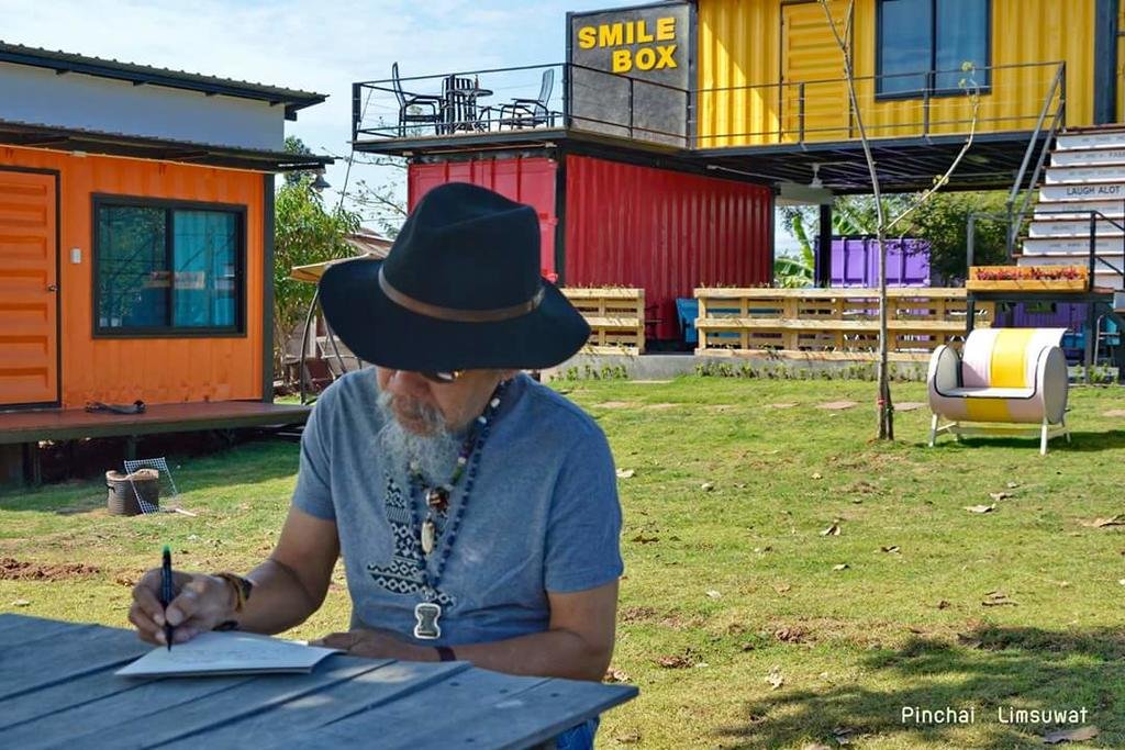 Smile Box Coffee & Resort — hotel in Nong Hin