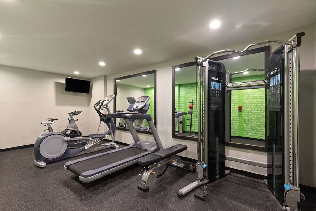 La Quinta Inn & Suites by Wyndham Snellville Stone Mountain - photo 8