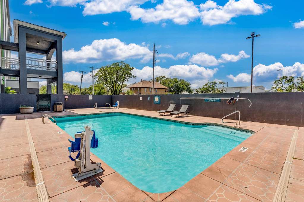 Wyndham Garden Wichita Downtown - photo 8