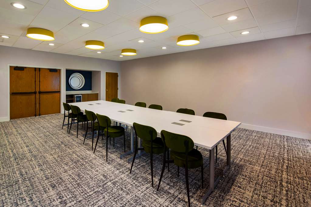 Sonesta Select Philadelphia Airport - photo 35