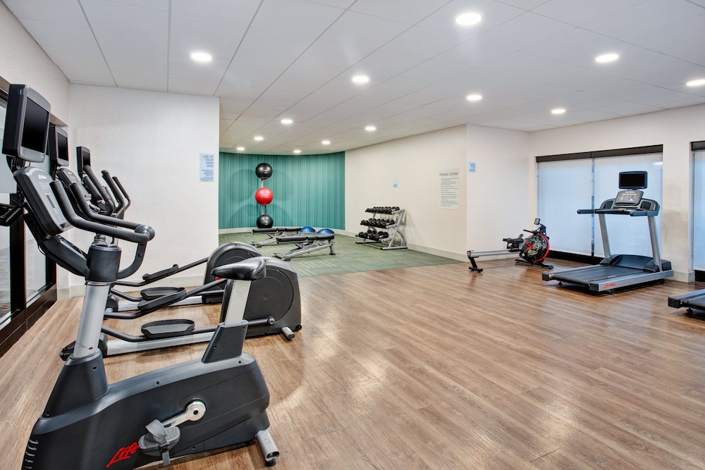 Holiday Inn Express Hotel & Suites Belleville by IHG - photo 40