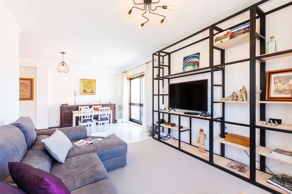 Espinho Sunshine Flat — 4-Star Luxury Hotel in Espinho, Portugal