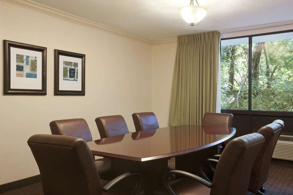 Wyndham Garden Washington DC Area - photo 29