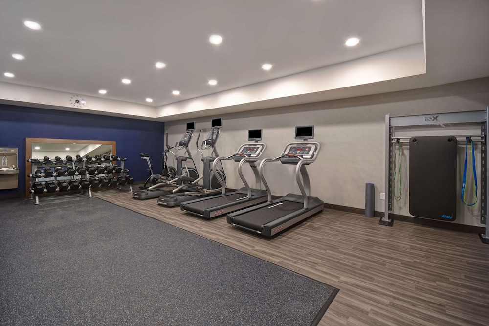 Hampton Inn Potomac Mills Woodbridge - photo 25