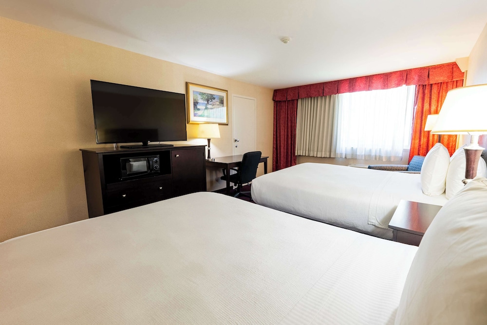 Fireside Inn & Suites Portland - photo 51