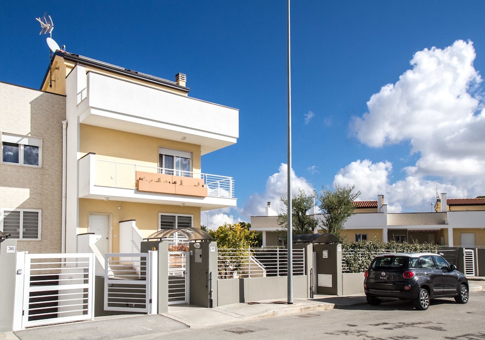 B&B Alla Niviera — 4-Star Luxury Hotel in Bari, Italy