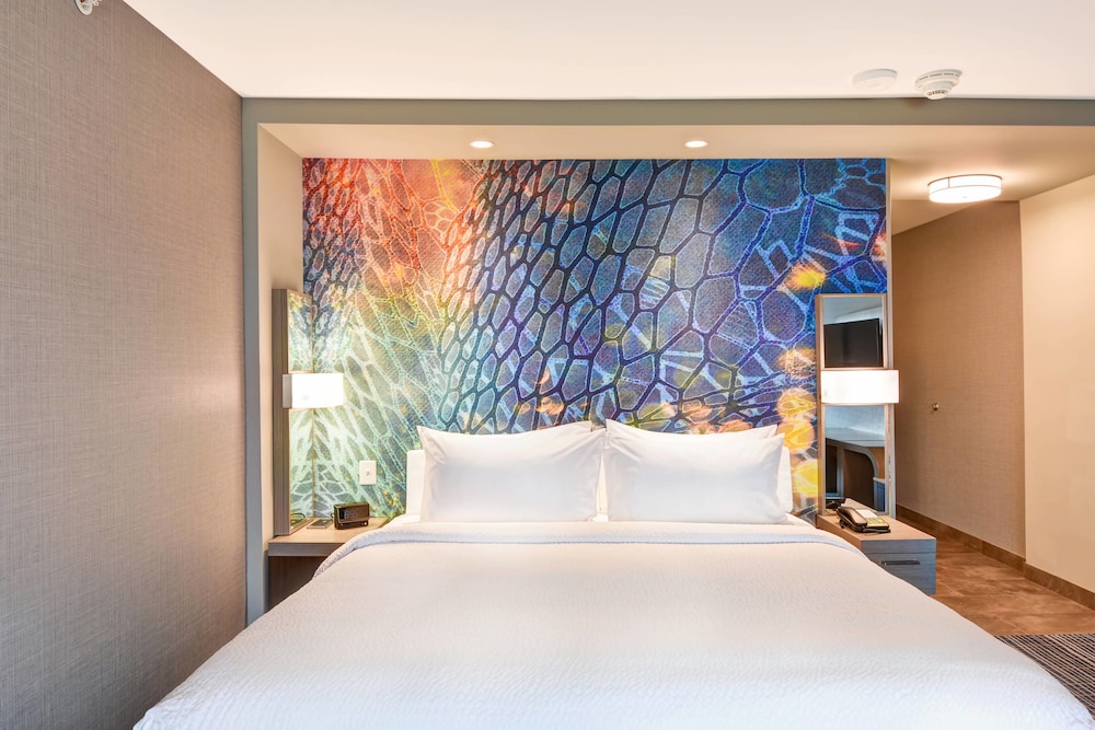 Courtyard by Marriott Long Island Islip Courthouse Complex - photo 8