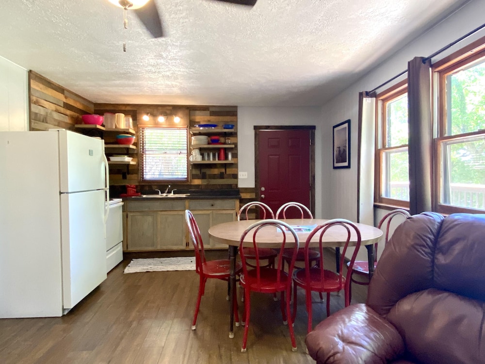 Calm Waters Cabin Resort - photo 47