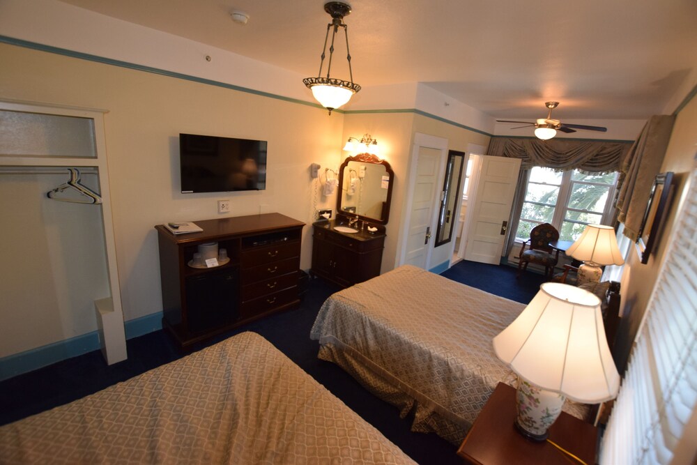 Studio 9 Hotel Catalina - photo 14