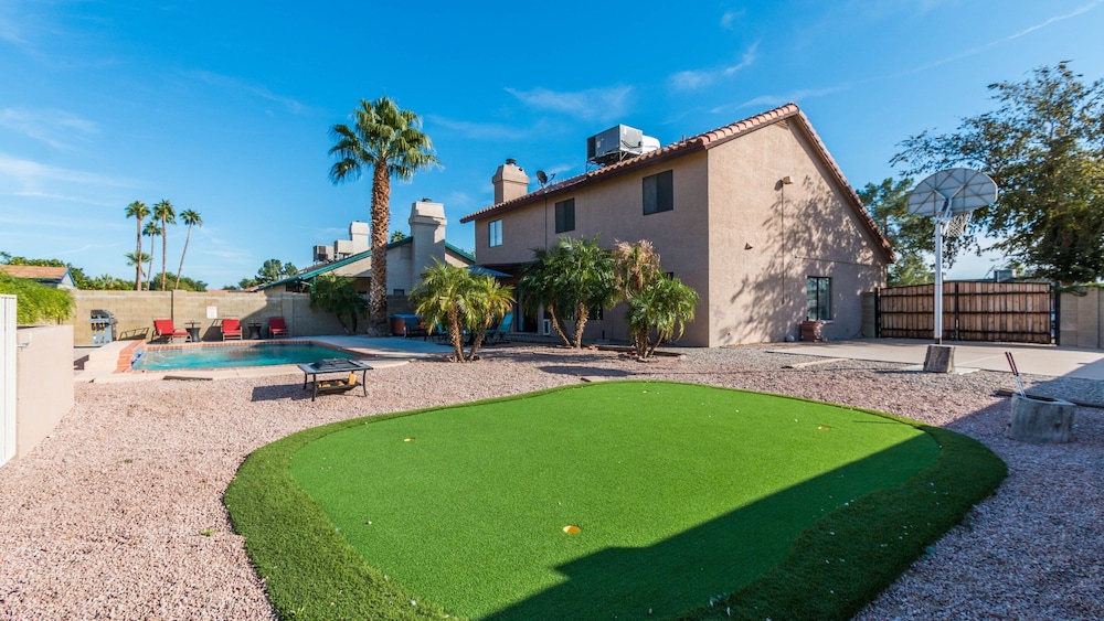Backyard Playground Golf Sport Court & Hot Tub - photo 26