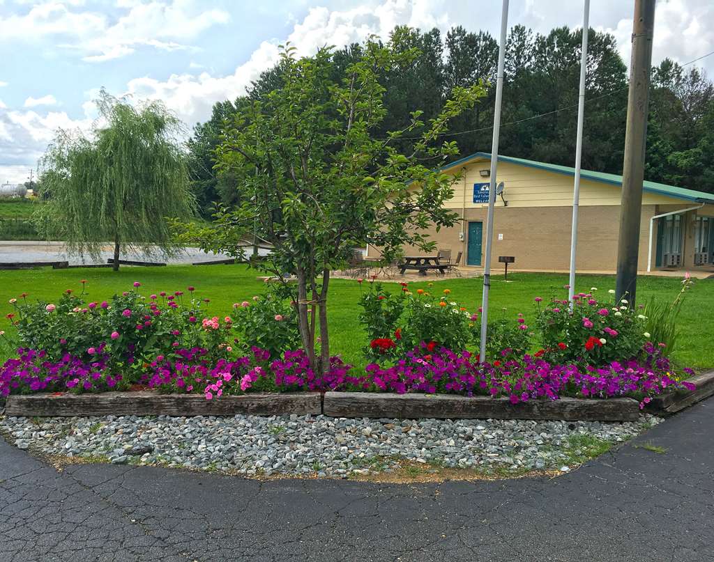 Americas Best Value Inn Heflin - photo 2