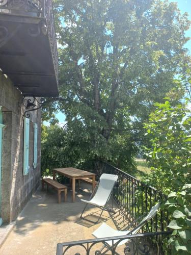 La Flocleval — hotel in Le Chambon-Sur-Lignon