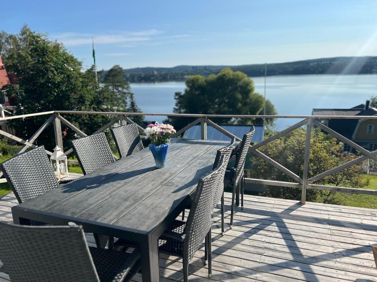 Villa LakePlats — 4-Star Luxury Hotel in Oestersund, Sweden