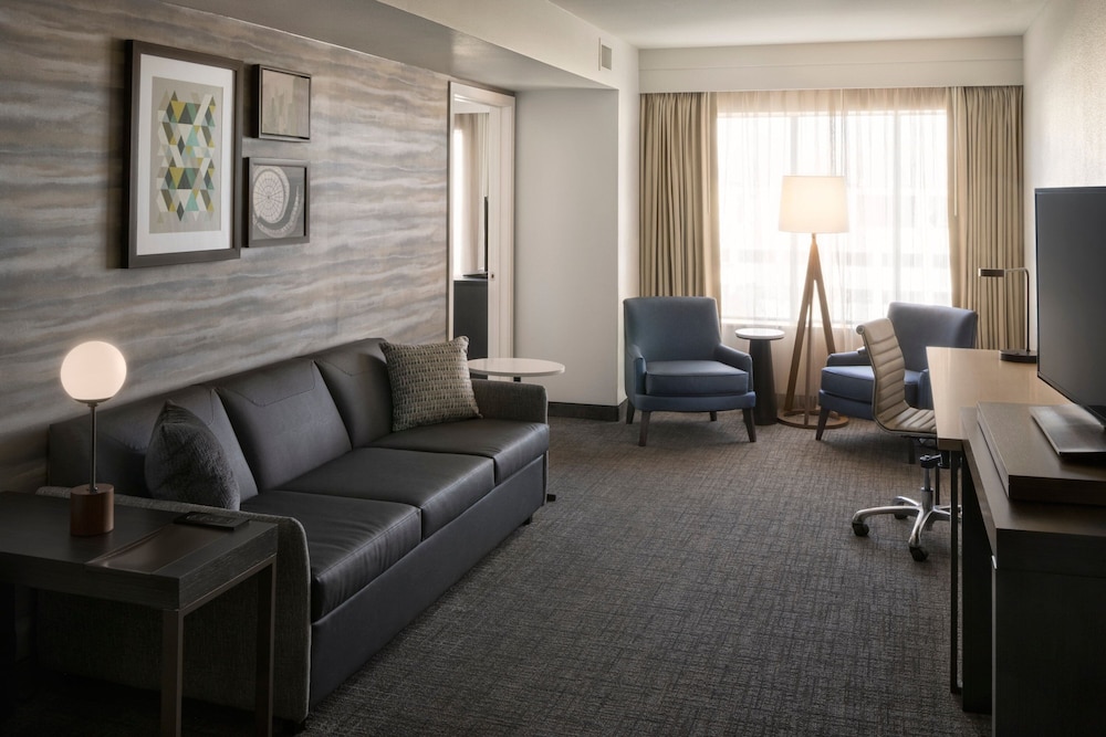 Residence Inn by Marriott Sacramento Downtown at Capitol Park - photo 6