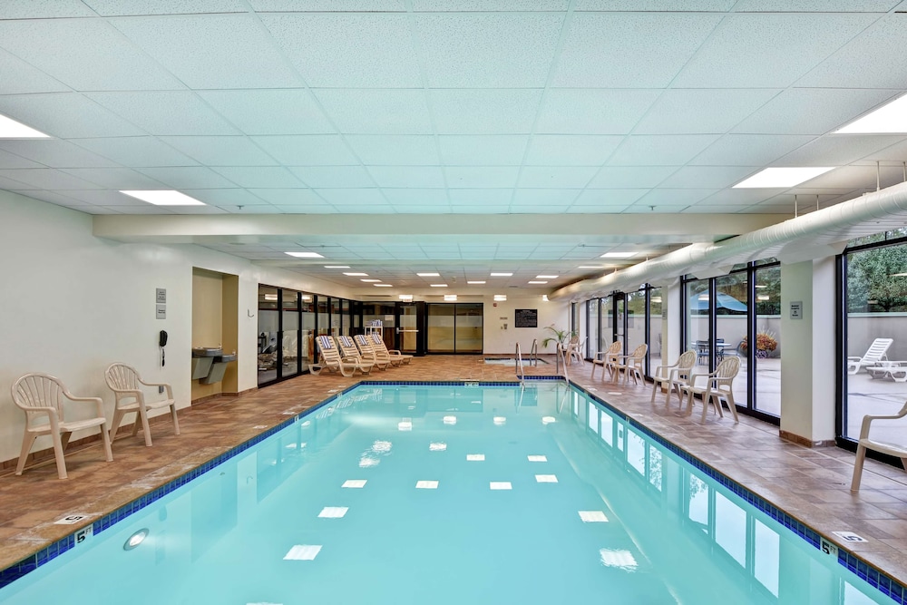 Hampton Inn & Suites Wilkes Barre Scranton - photo 24