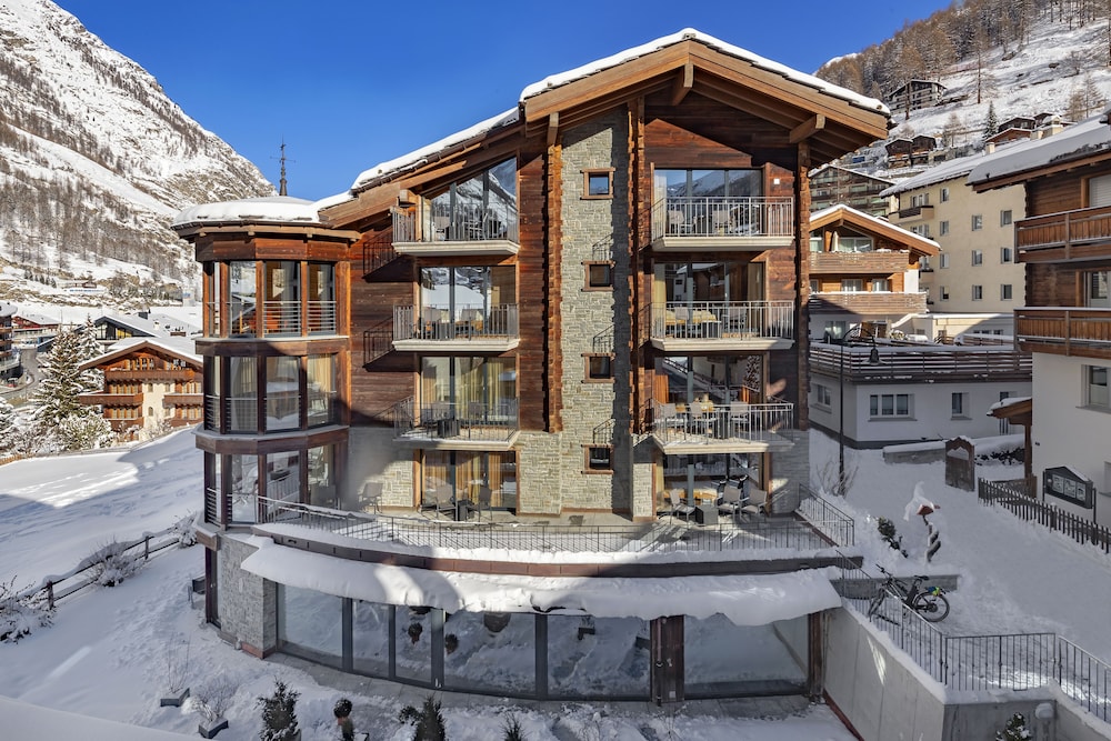 Phoenix - carbon neutral hotel in Zermatt