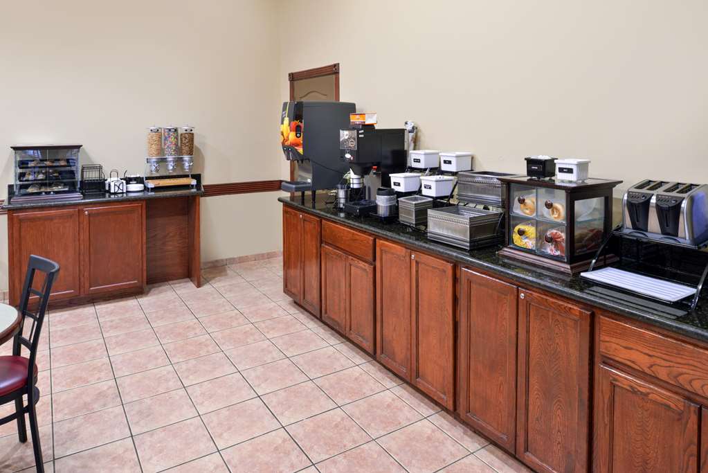 Americas Best Value Inn & Suites San Benito - photo 26