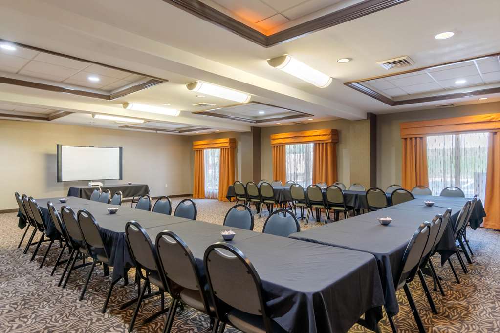Comfort Suites South Park - photo 40