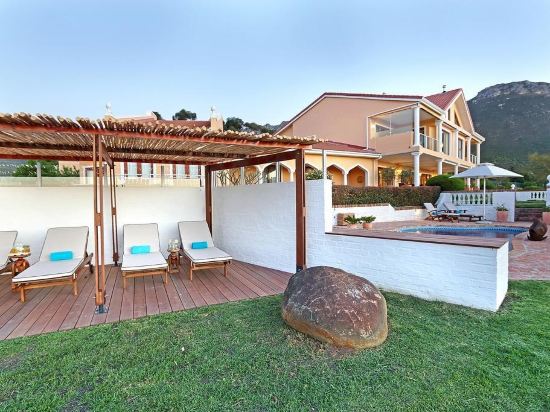 Apricot Gardens Guesthouse — 4-Star Luxury Hotel in Cape Town, South Africa