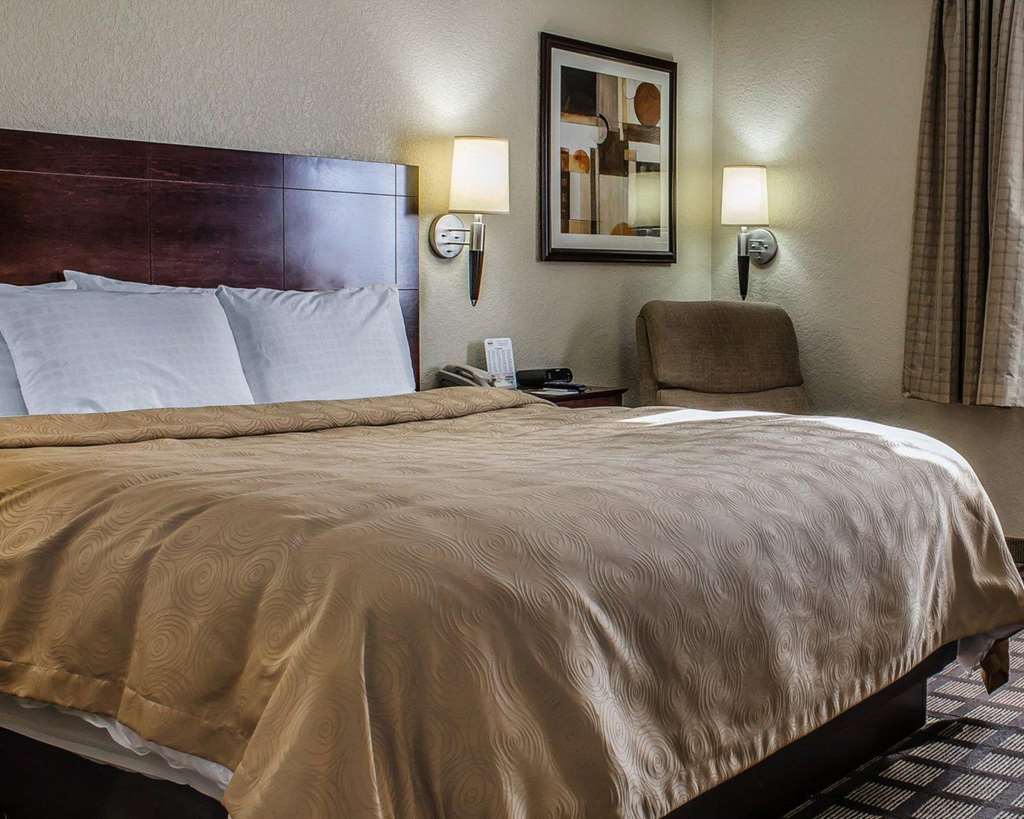 MainStay Suites Coralville Iowa City - photo 15