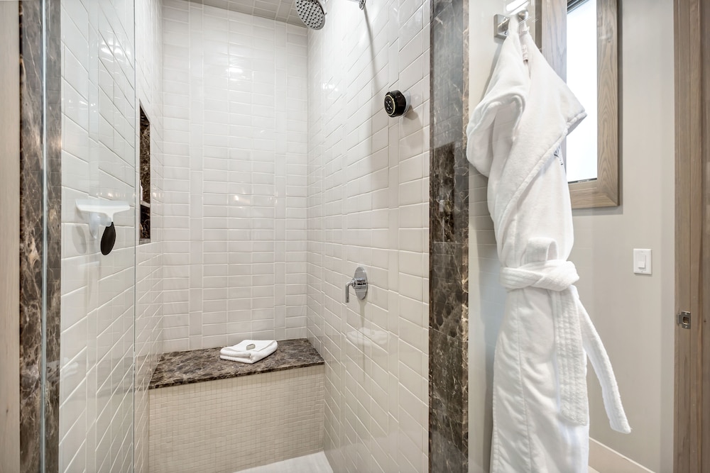Premium Five Bedroom Suite 5 Apartment Hotel by Redawning - photo 21