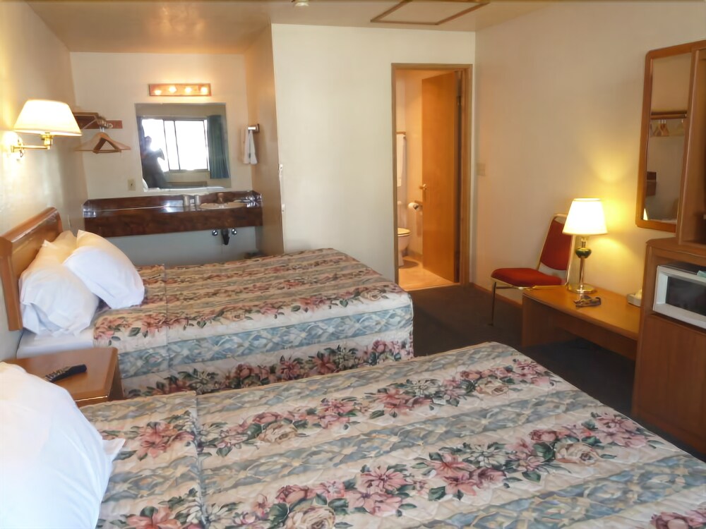 Milwaukie Inn Portland South - photo 6