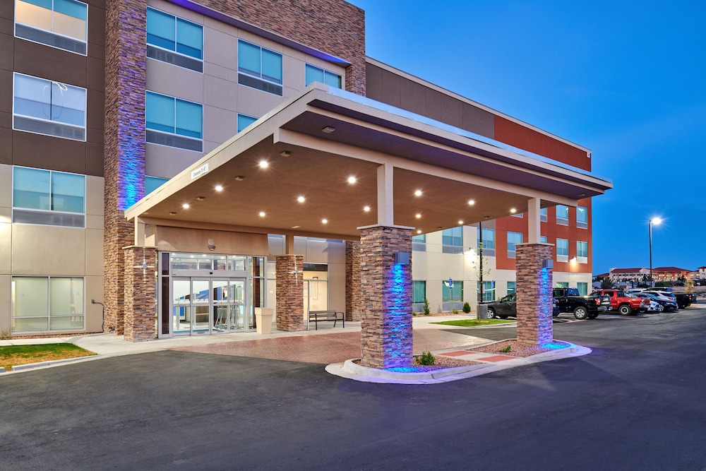 Holiday Inn Express & Suites El Paso East Loop 375 by IHG - photo 41