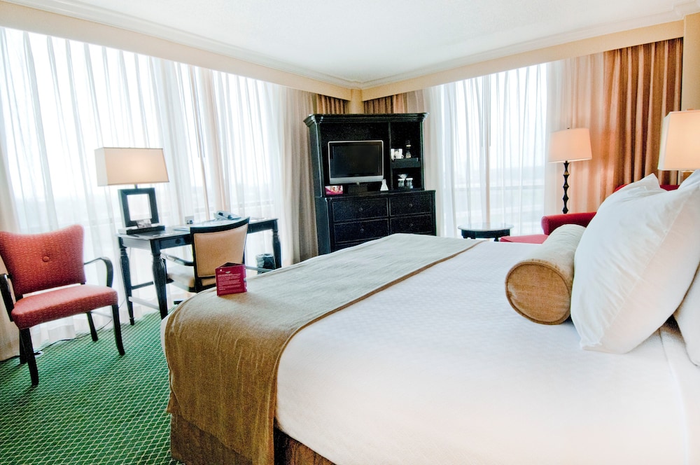 Pensacola Grand Hotel - photo 4