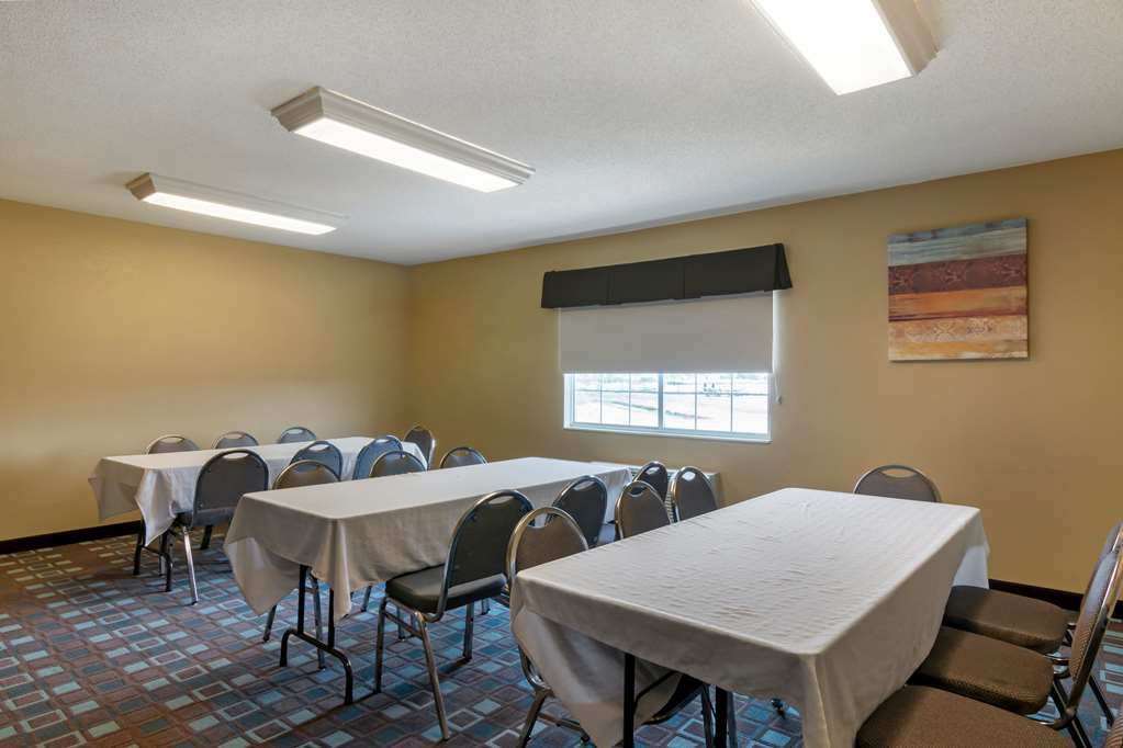Best Western Governors Inn & Suites - photo 9