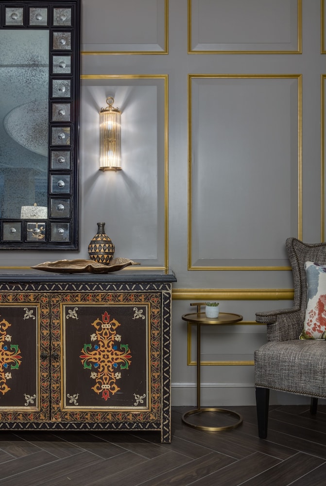 The Alexandrian Old Town Alexandria Autograph Collection - photo 2