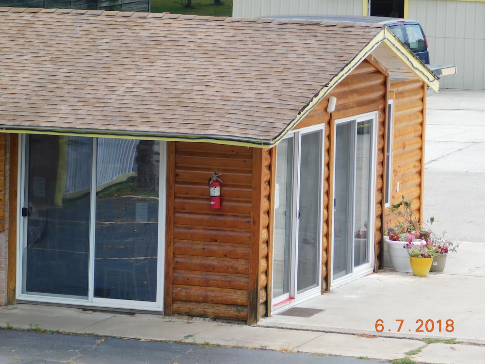 Little Shamrock Motel - photo 49