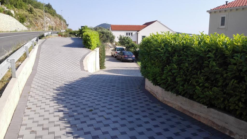 Oliva Apartments Lozica
