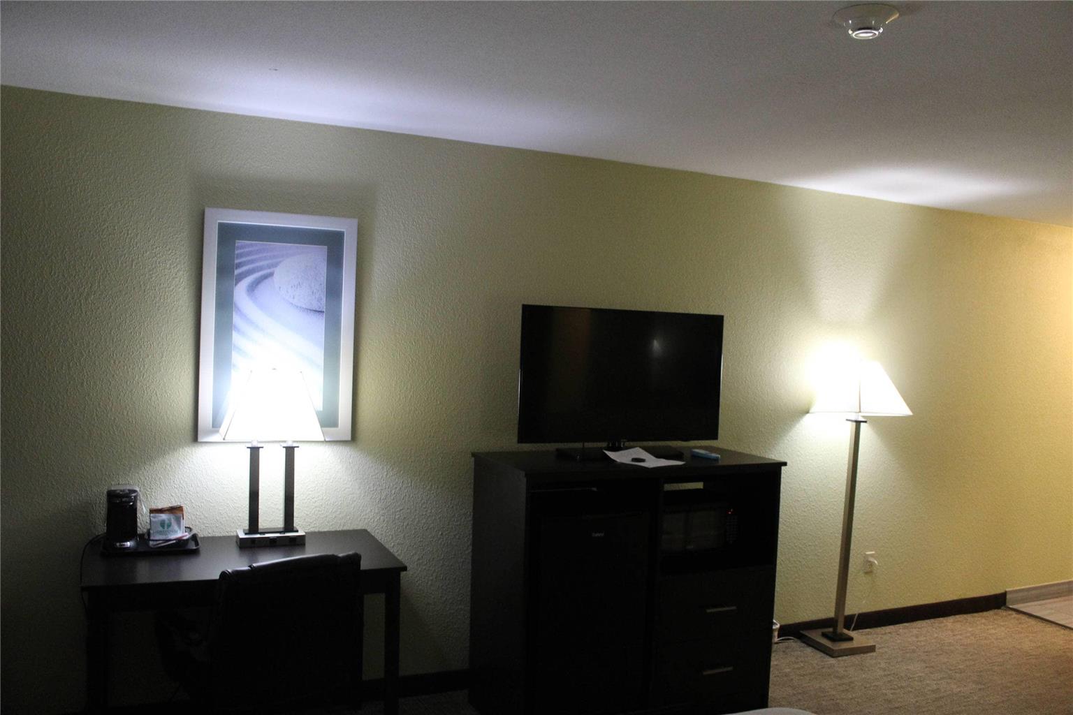 Quality Inn and Suites University Area - photo 28