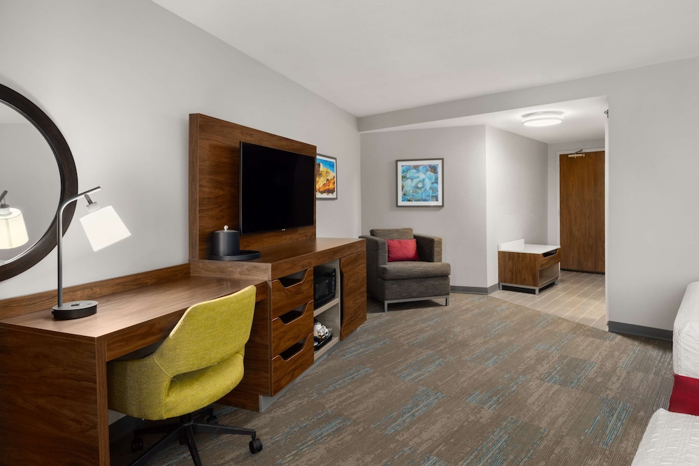 Hampton Inn by Hilton Carefree - photo 36