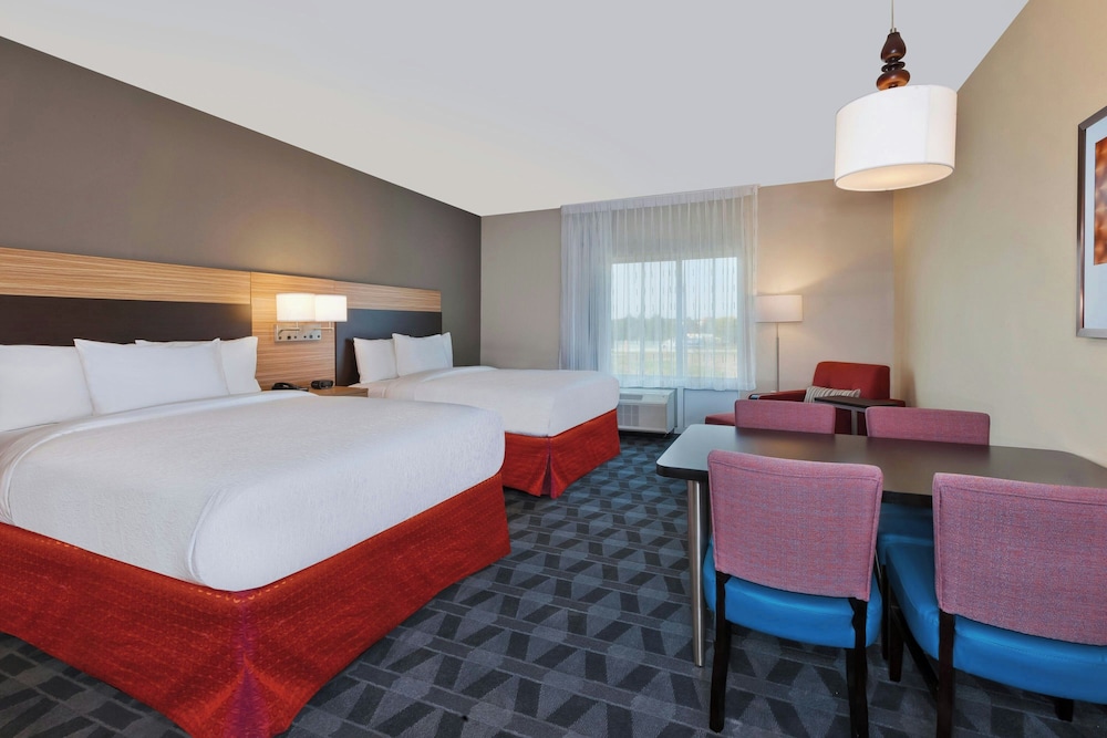 TownePlace Suites by Marriott Grand Rapids Airport Southeast - photo 9