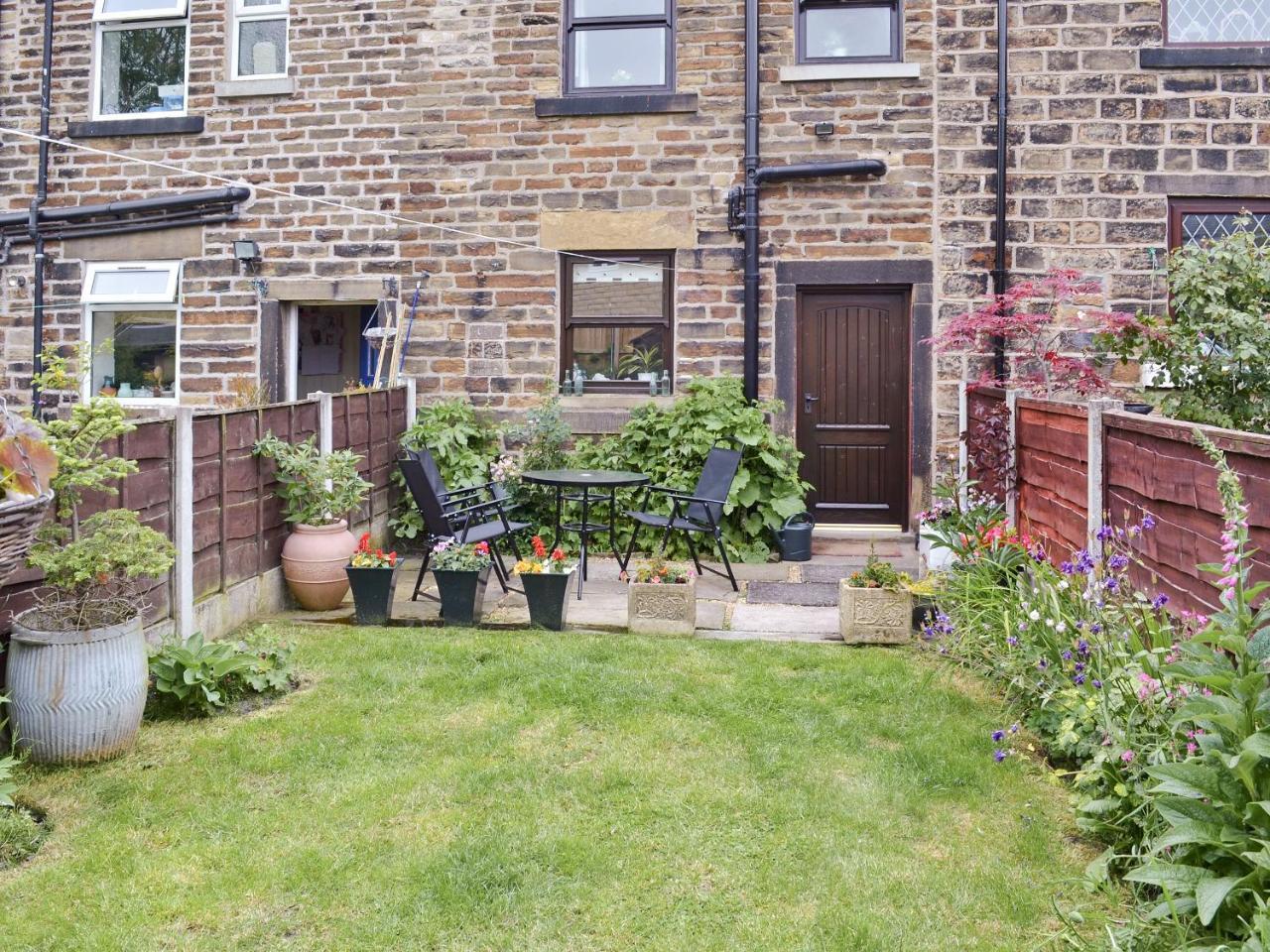 Park View Cottage — 4-Star Luxury Hotel in Glossop, United Kingdom