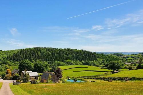 The Little Bothy Holiday Cottage in the heart of Monmouthshire — 4-Star Luxury Hotel in Abergavenny, United Kingdom