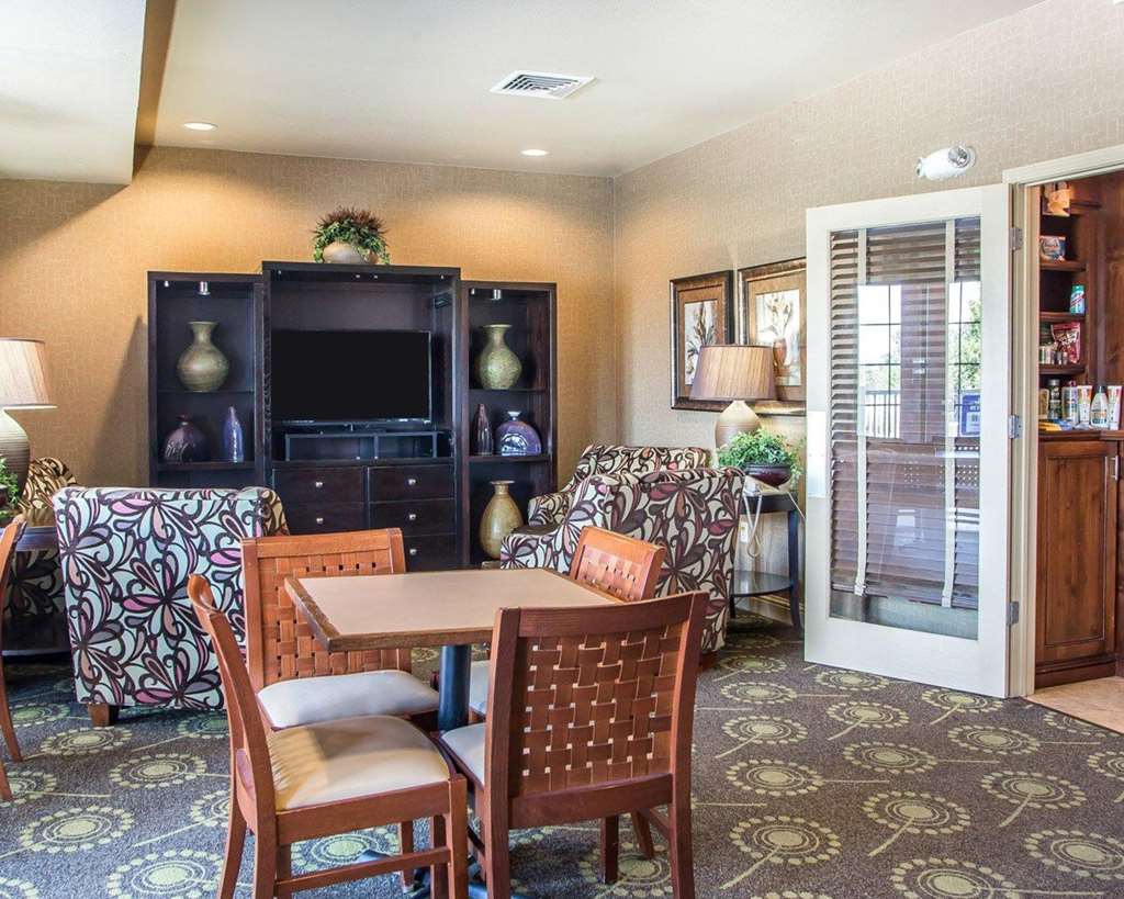 MainStay Suites St. Robert Fort Leonard Wood - photo 6