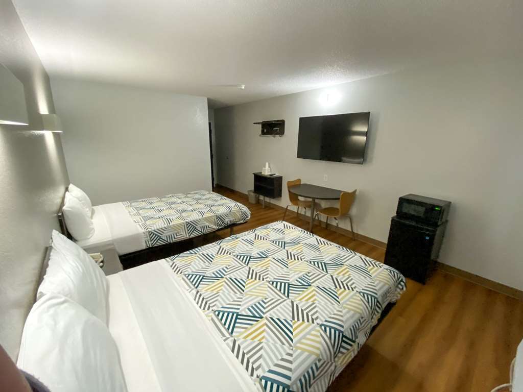 The Reserve Inn - photo 8