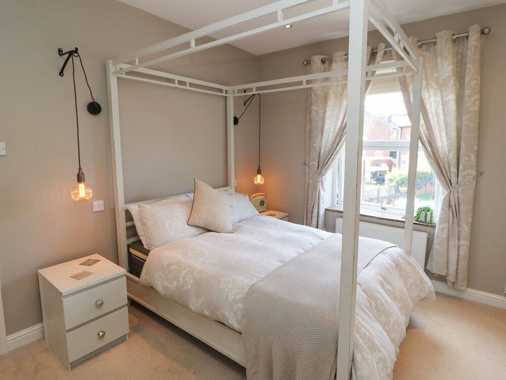 Olive Tree Cottage — Holmfirth — photo 3