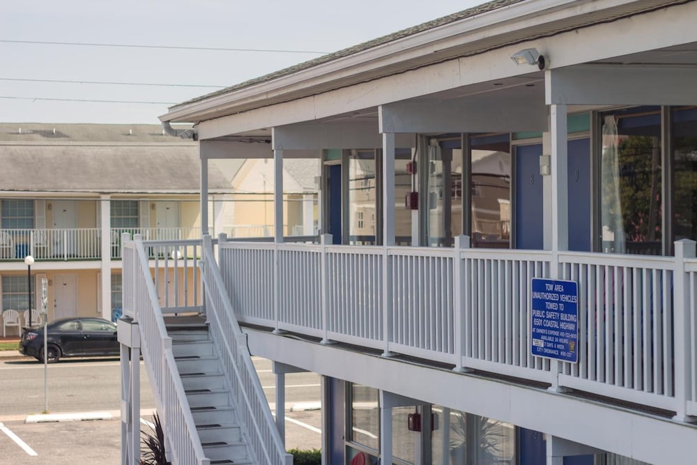 Blue Wave Inn - photo 26