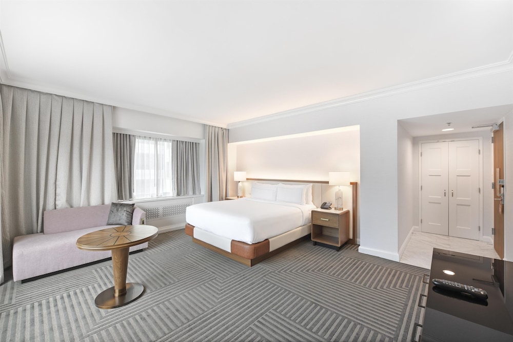 Capital Hilton - photo 21