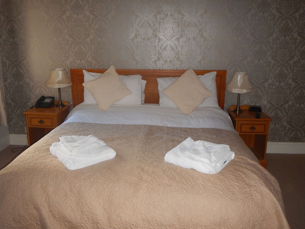 Elan Valley Hotel — Rhayader — photo 3