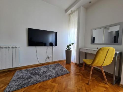Apartments Papedoni Split — 4-Star Luxury Hotel in Split, Croatia