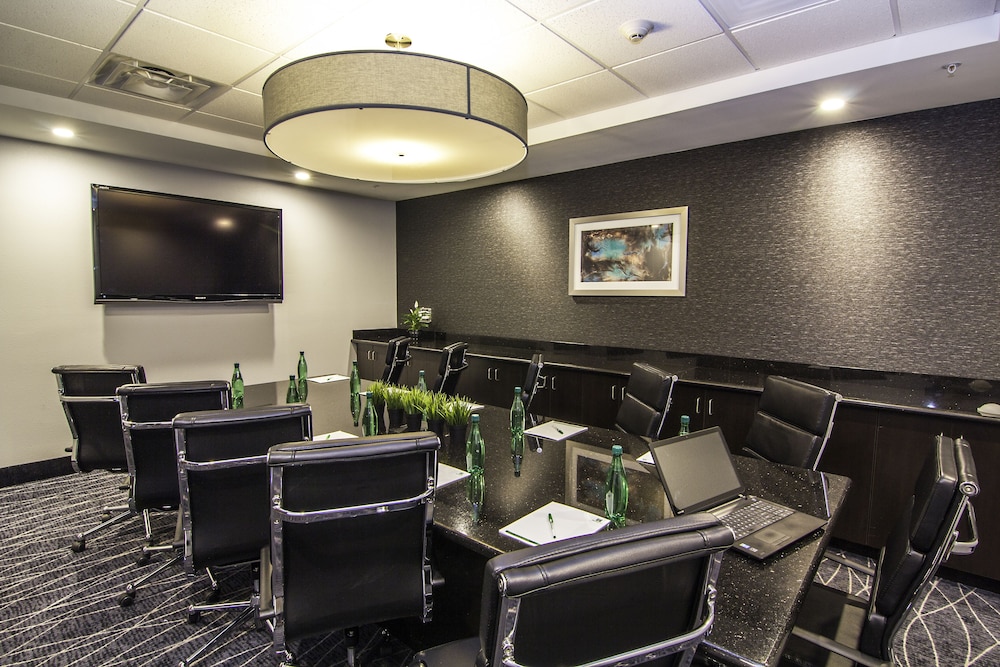 Holiday Inn Carlsbad by IHG - photo 77