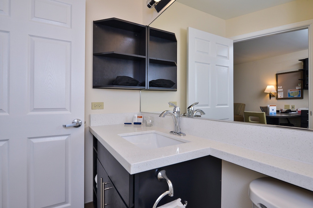 Candlewood Suites Harrisburg Hershey by IHG - photo 29