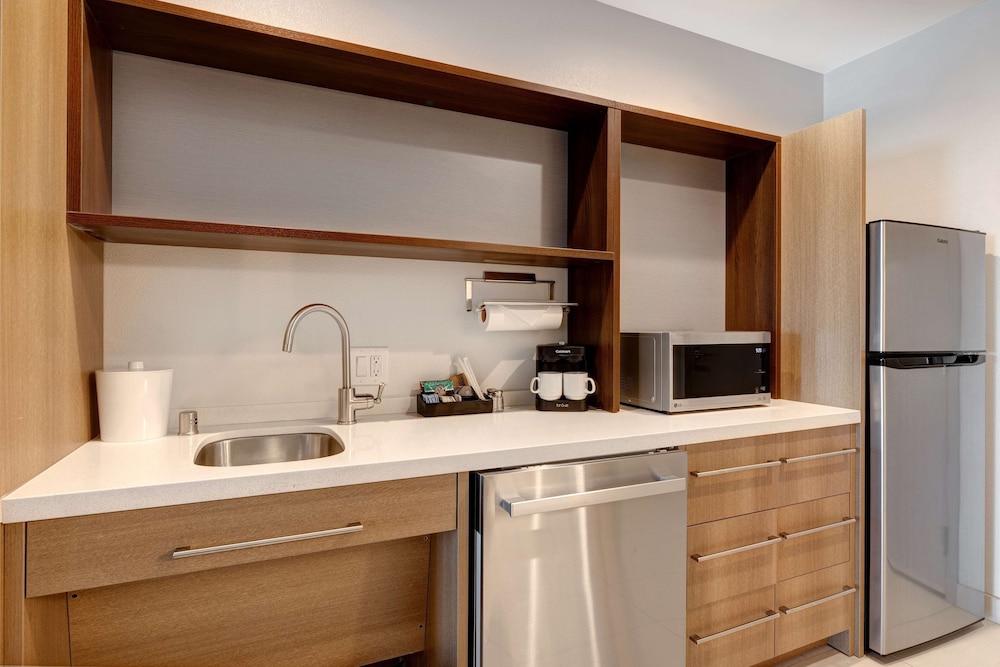 Home2 Suites by Hilton Las Vegas Northwest - photo 16