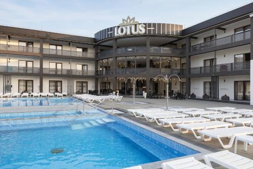 Lotus & Spa — Solotvyno — photo 4