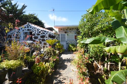 Inés — 4-Star Luxury Hotel in Tijarafe, Spain